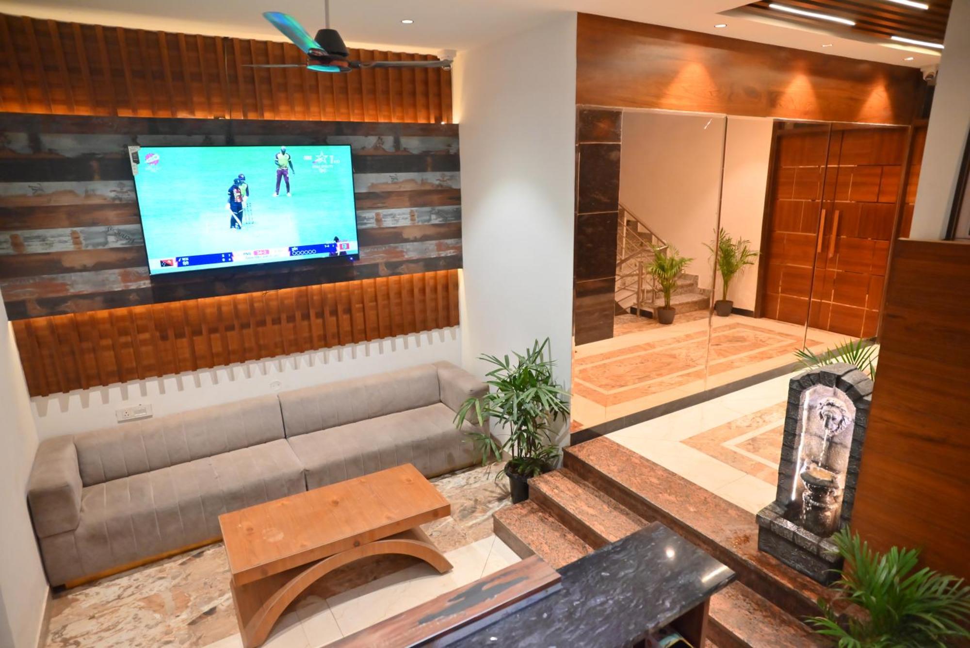 Hotel Lake View Chandigarh Luaran gambar