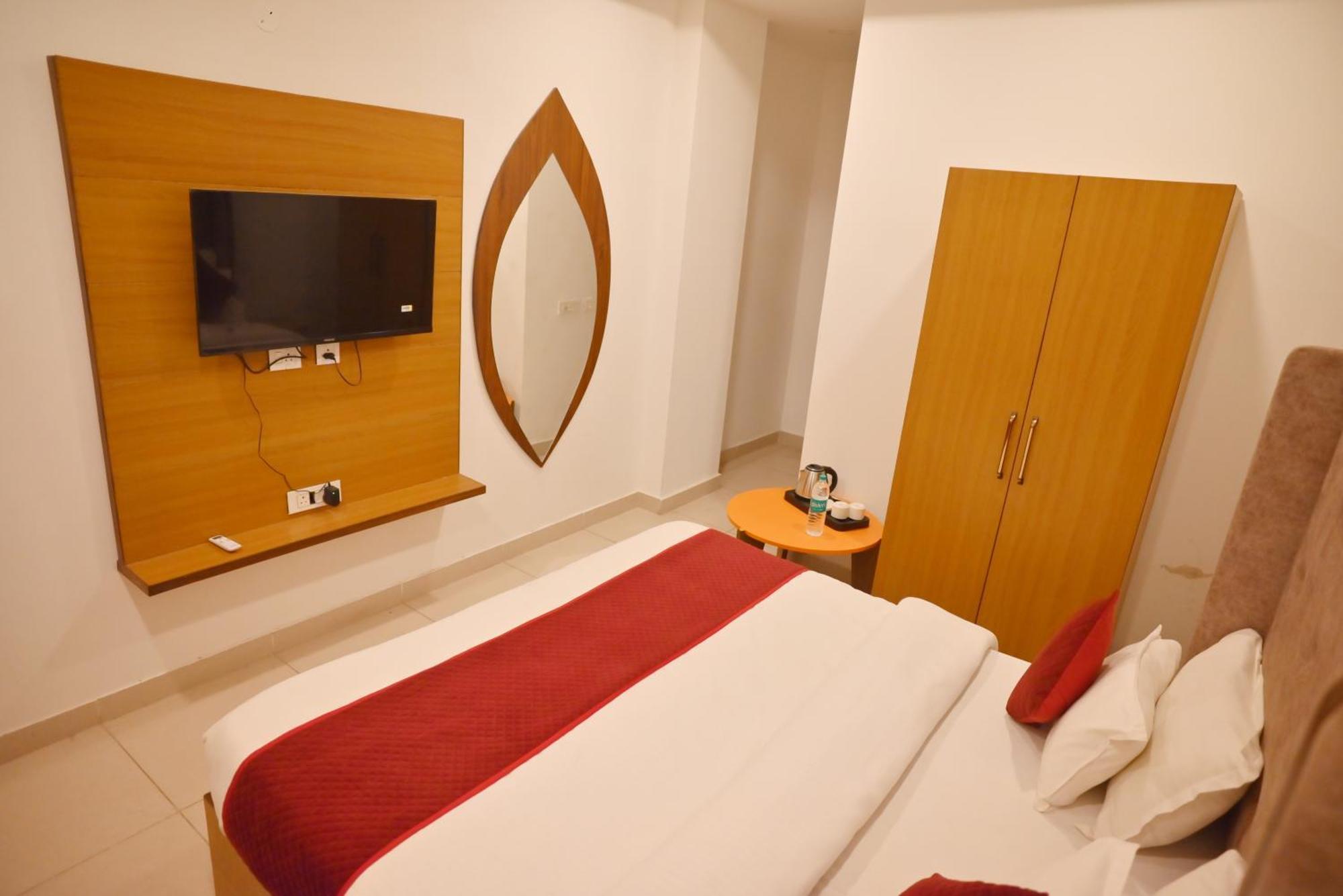Hotel Lake View Chandigarh Luaran gambar