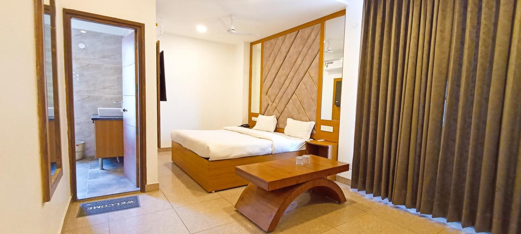 Hotel Lake View Chandigarh Luaran gambar