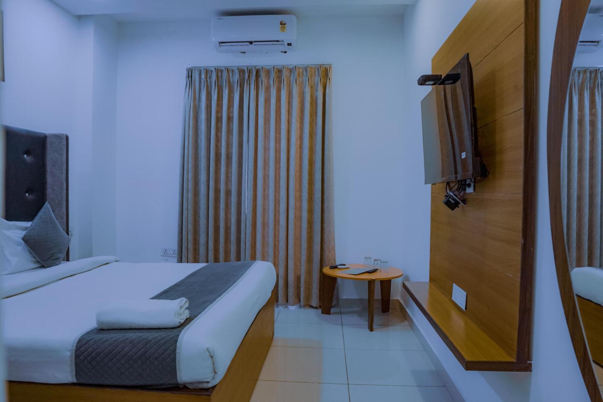 Hotel Lake View Chandigarh Luaran gambar